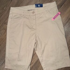 Izod Women's Tan Bermuda Shorts